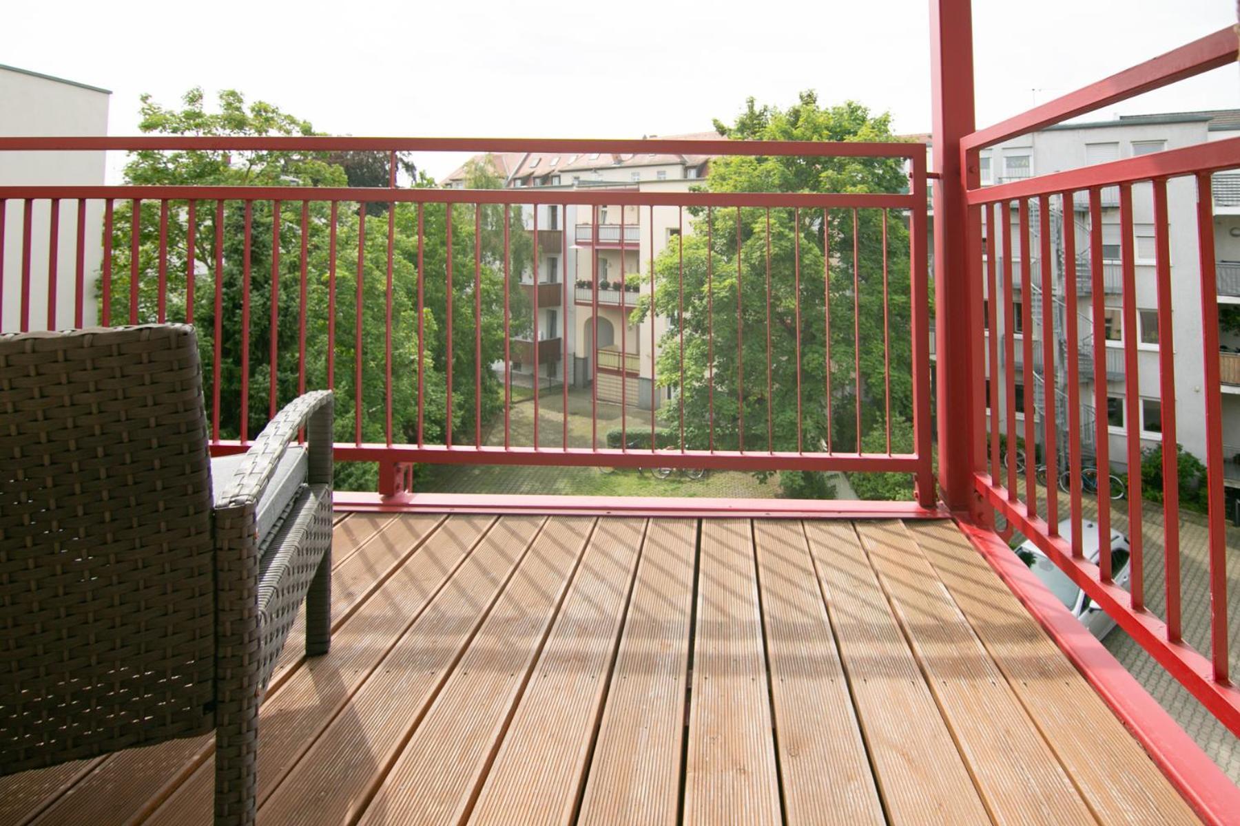 2 Zimmer, Bett Und Schlafsofa, Balkon, Waschmaschine L Leipzig Exterior photo